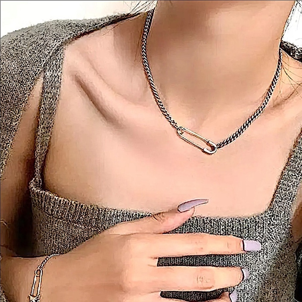 Safety Pin Sterling Silver Chain Link Minimalist Necklace - Picture 4 of 6